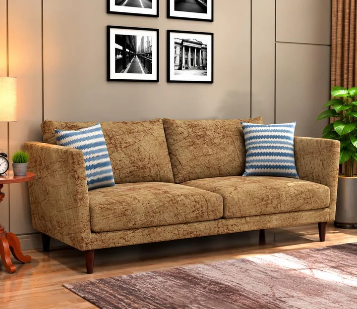 Voltas SR 02 on a sofa