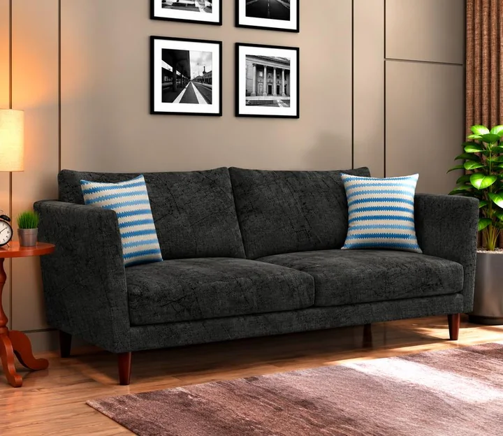 Voltas SR 09 on a sofa